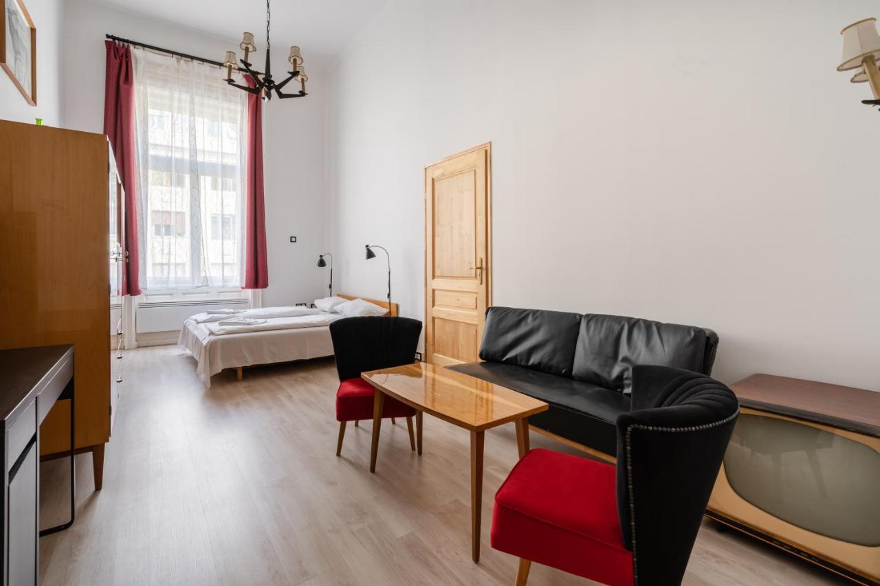 Retro Rebel Mode Apartment بودابست المظهر الخارجي الصورة